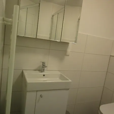 Appartement 9 *
